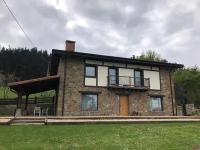 Launtzin Landetxea, casa rural en Areatza