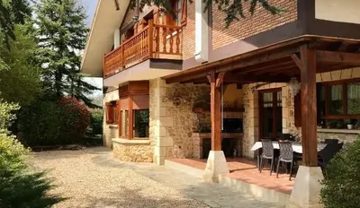 Caserio Arrigorri, casa rural en Zuia