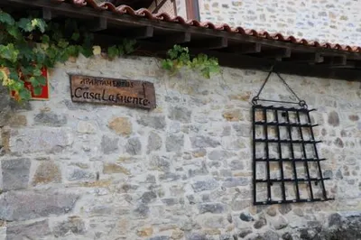 Apartamentos Casa Lafuente, casa rural en Zuia