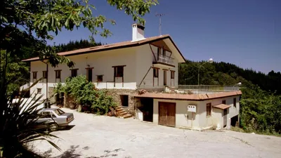 Agroturismo Sidrería Txindurri Iturri, casa rural en Deba