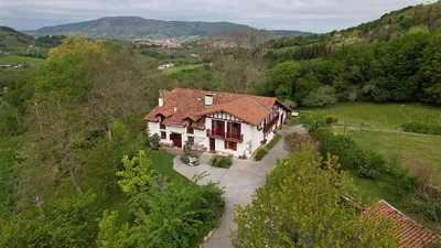 Apartamentos Agiñaga, casa rural en Irun