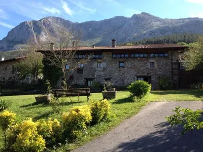 Olazabal Azpikoa, casa rural en Atxondo
