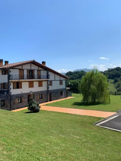 Casa Rural Larre Aundi, casa rural en Errenteria