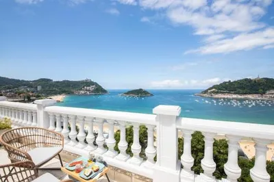 Far Out Inn, casa rural en Donostia