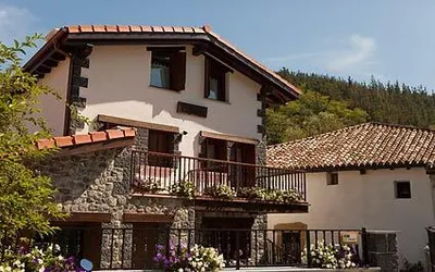 Casa Rural Segotegi Etxea, casa rural en Aia