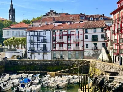 Apartamentos&Spa Mundakaport, casa rural en Mundaka
