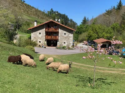 Agroturismo Urresti, casa rural en Gautegiz Arteaga