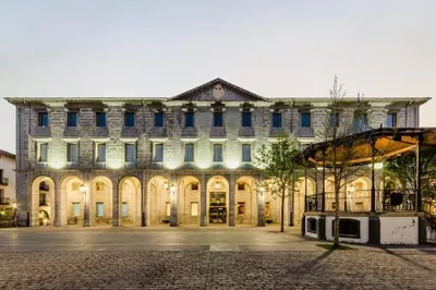 Hotel Balneario Orduña Plaza, casa rural en Urduña