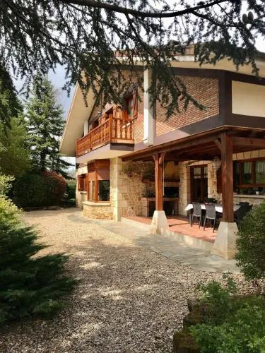 Caserio Arrigorri, casa rural en Zuia