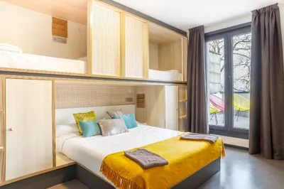 CATS HOSTEL SAN SEBASTIAN, casa rural en Donostia